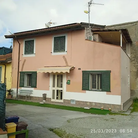 Casa Rosy * Arena Metato