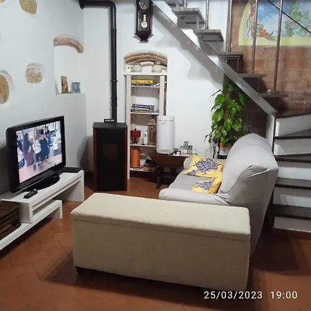 Casa Rosy Holiday home Arena Metato